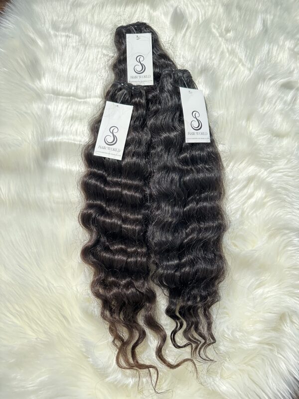 THREE LUXE RAW HAIR BUNDLES